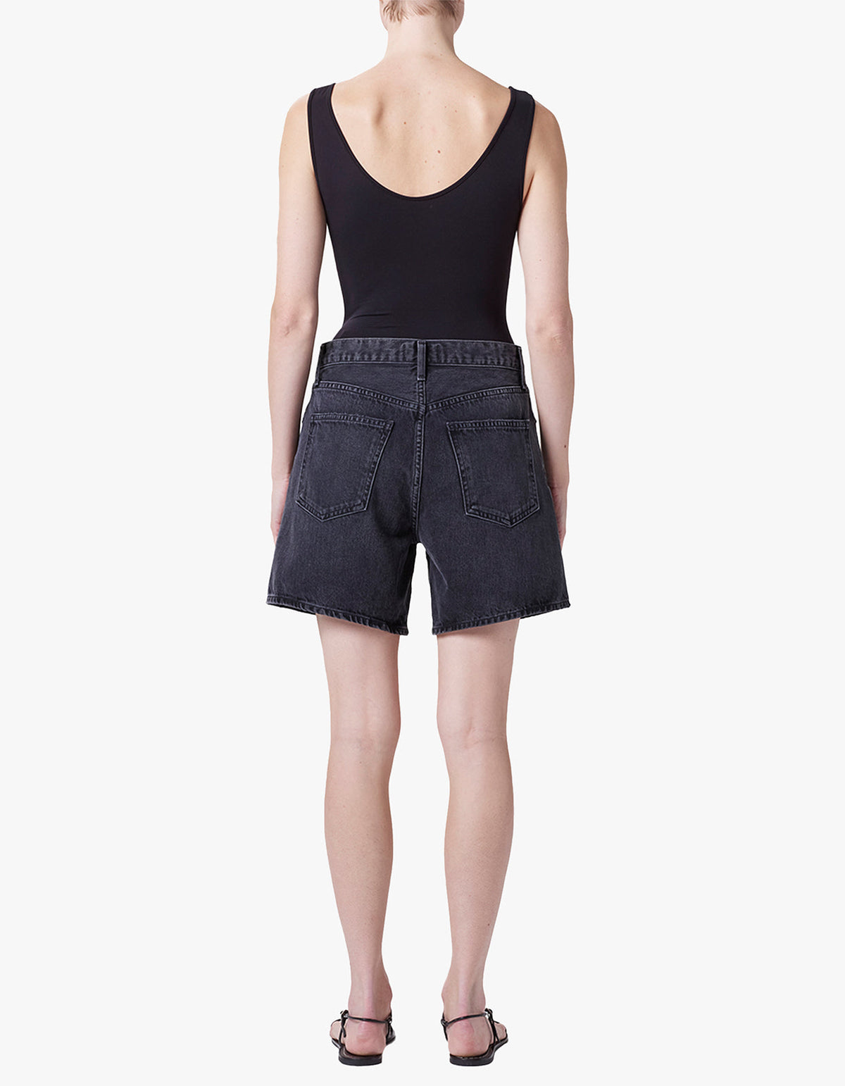 Dame Short - Hitch