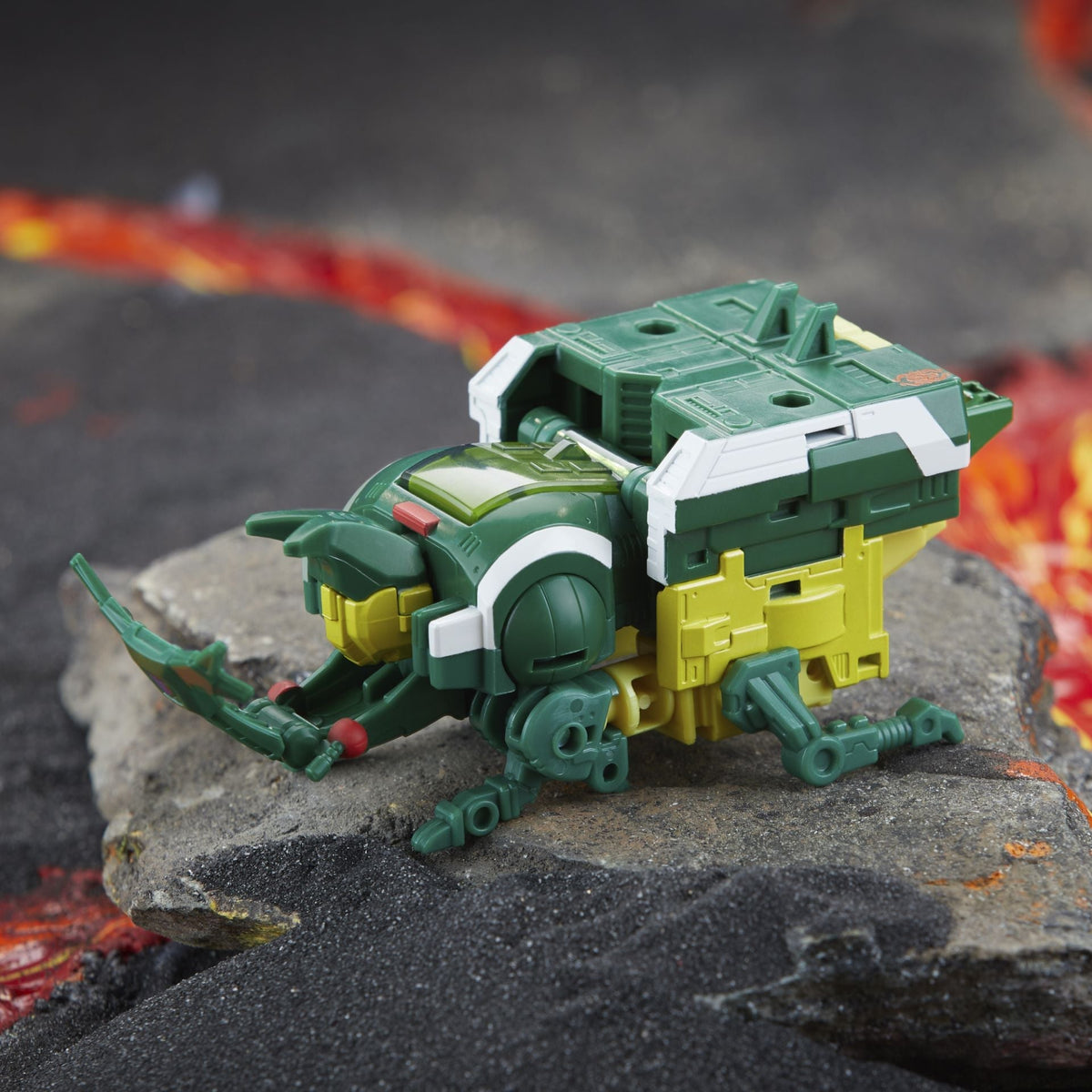 Transformers Generations Legacy United Deluxe Doom'n Destruction Collection 3 Pack (Wrecker Malleus Minotaurus, Chop Shop, Barrage) Action Figure