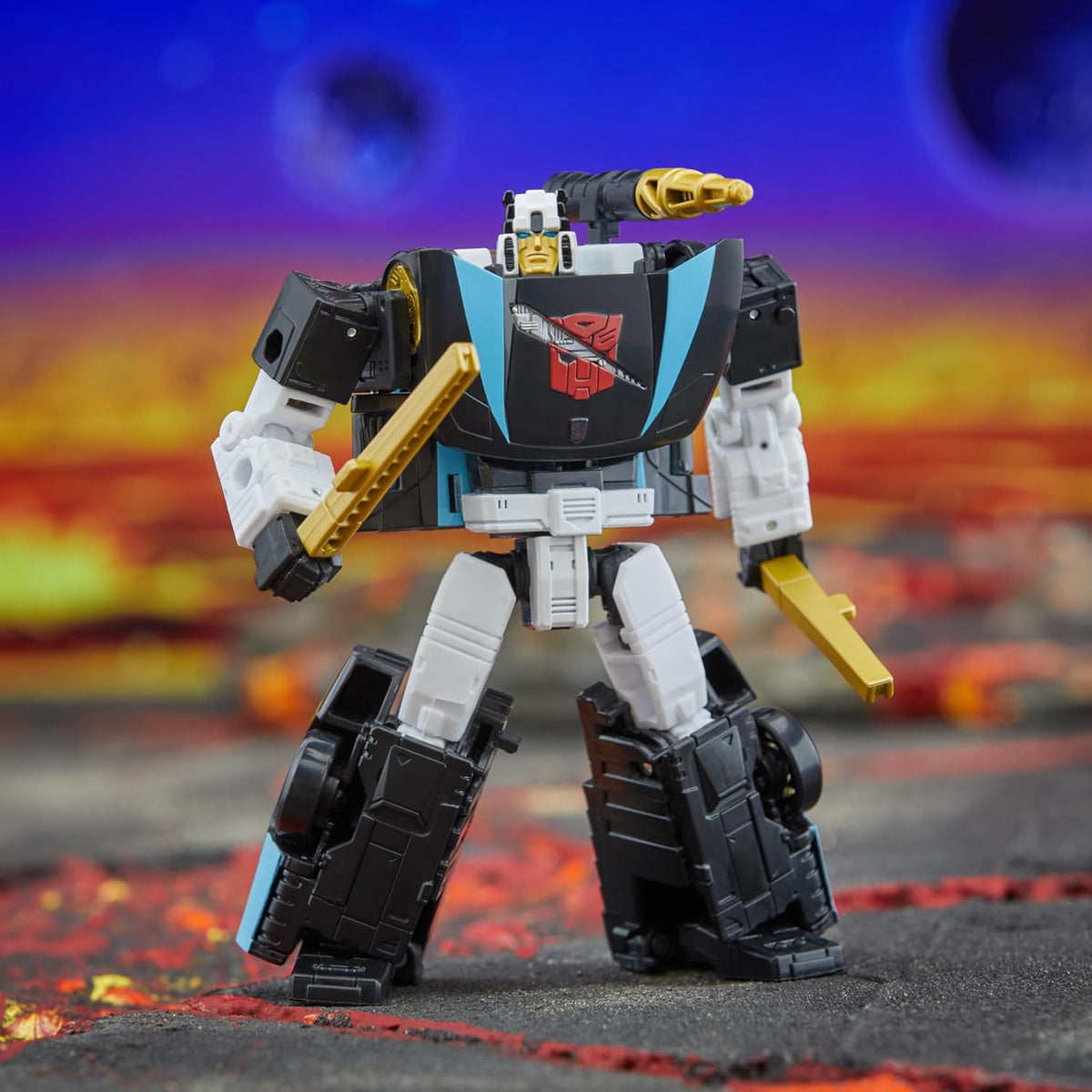 Transformers Generations Legacy United Deluxe Class Armada Universe Wheeljack Action Figure