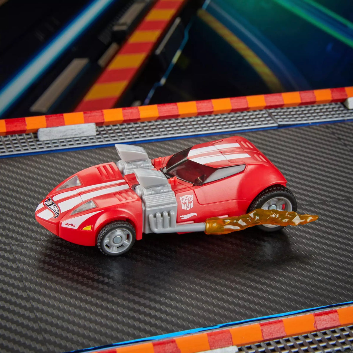 Transformers Collaborative Hot Wheels Twin Mill (Red) Action Figure