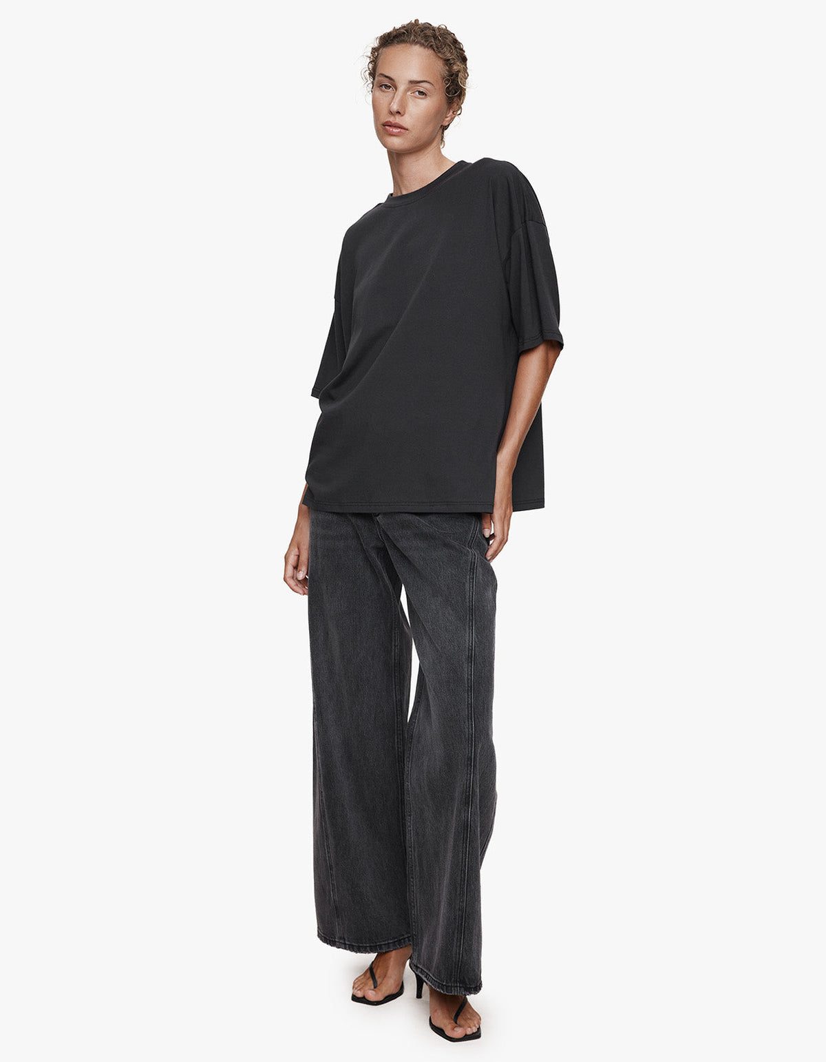 Hele Tee - Black
