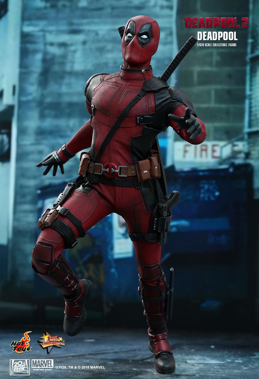 Hot Toys Deadpool 1/6 Scale Action Figure